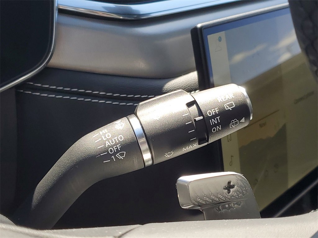 New 2026 Jaguar F-PACE R-Dynamic S image 19