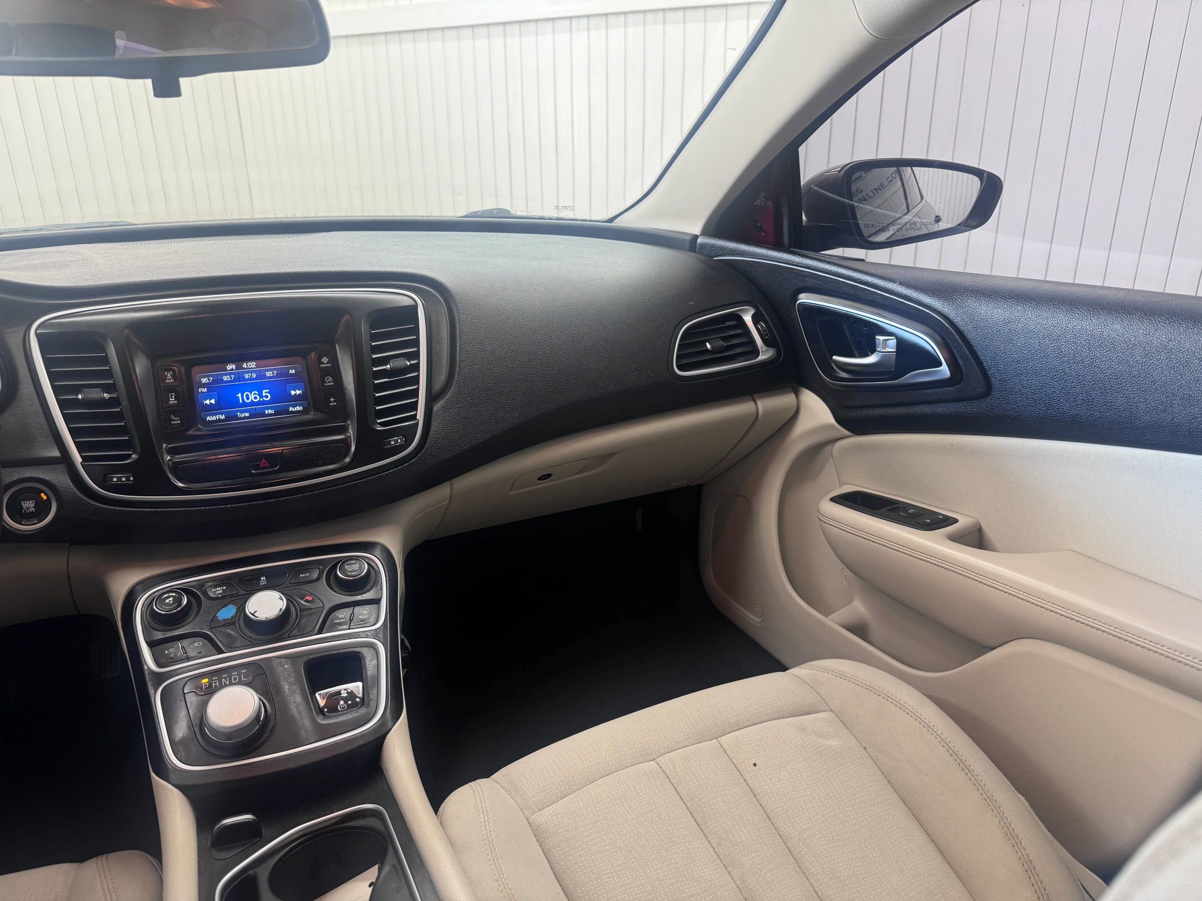 Used 2016 Chrysler 200 Limited image 15
