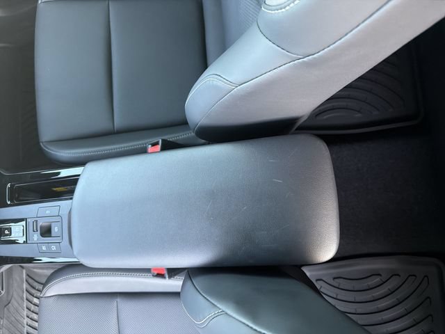 Certified 2026 Toyota Prius XLE FWD image 24