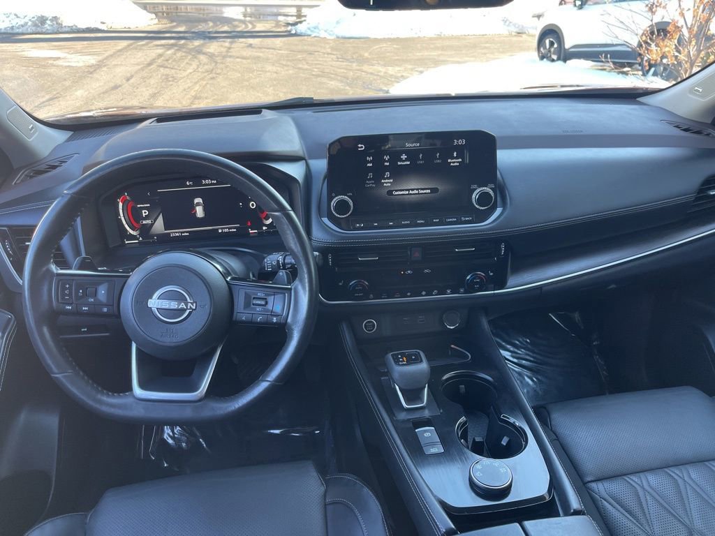 Certified 2022 Nissan Rogue Platinum w/ Head-Up Display Package image 11