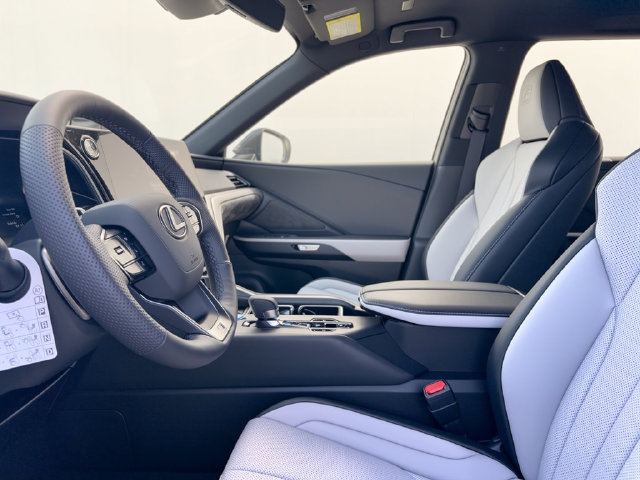 New 2026 Lexus TX 500h AWD w/ Technology Package image 15