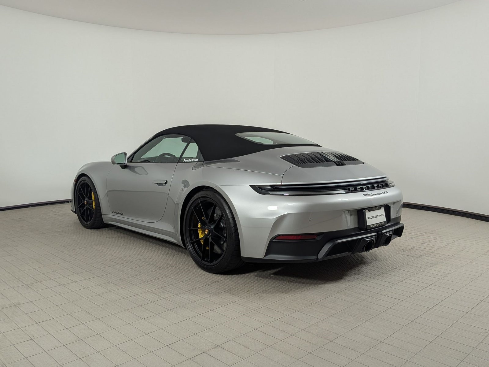 New 2026 Porsche 911 Carrera GTS RWD video 3