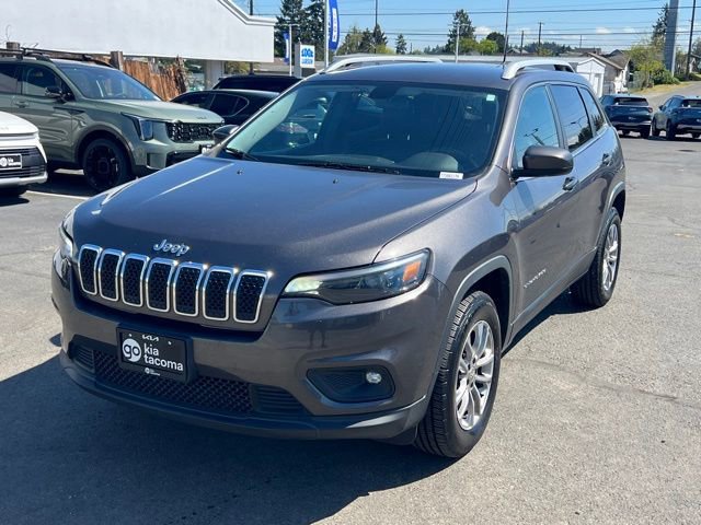 Used 2019 Jeep Cherokee Latitude Plus AWD/4WD image 5