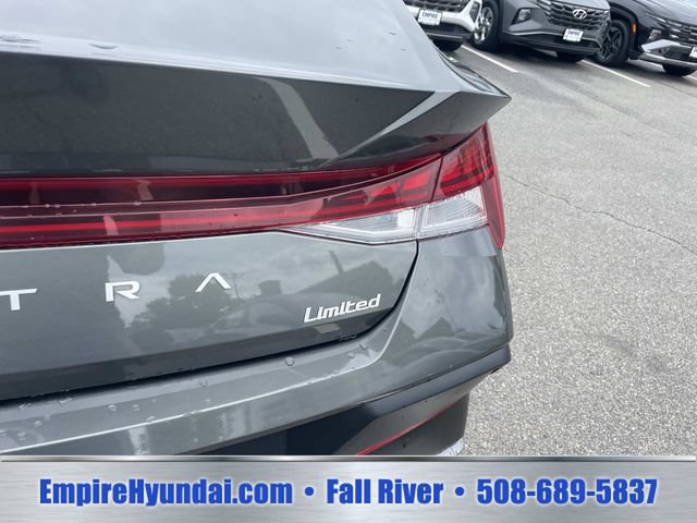 Used 2024 Hyundai Elantra Limited FWD image 5