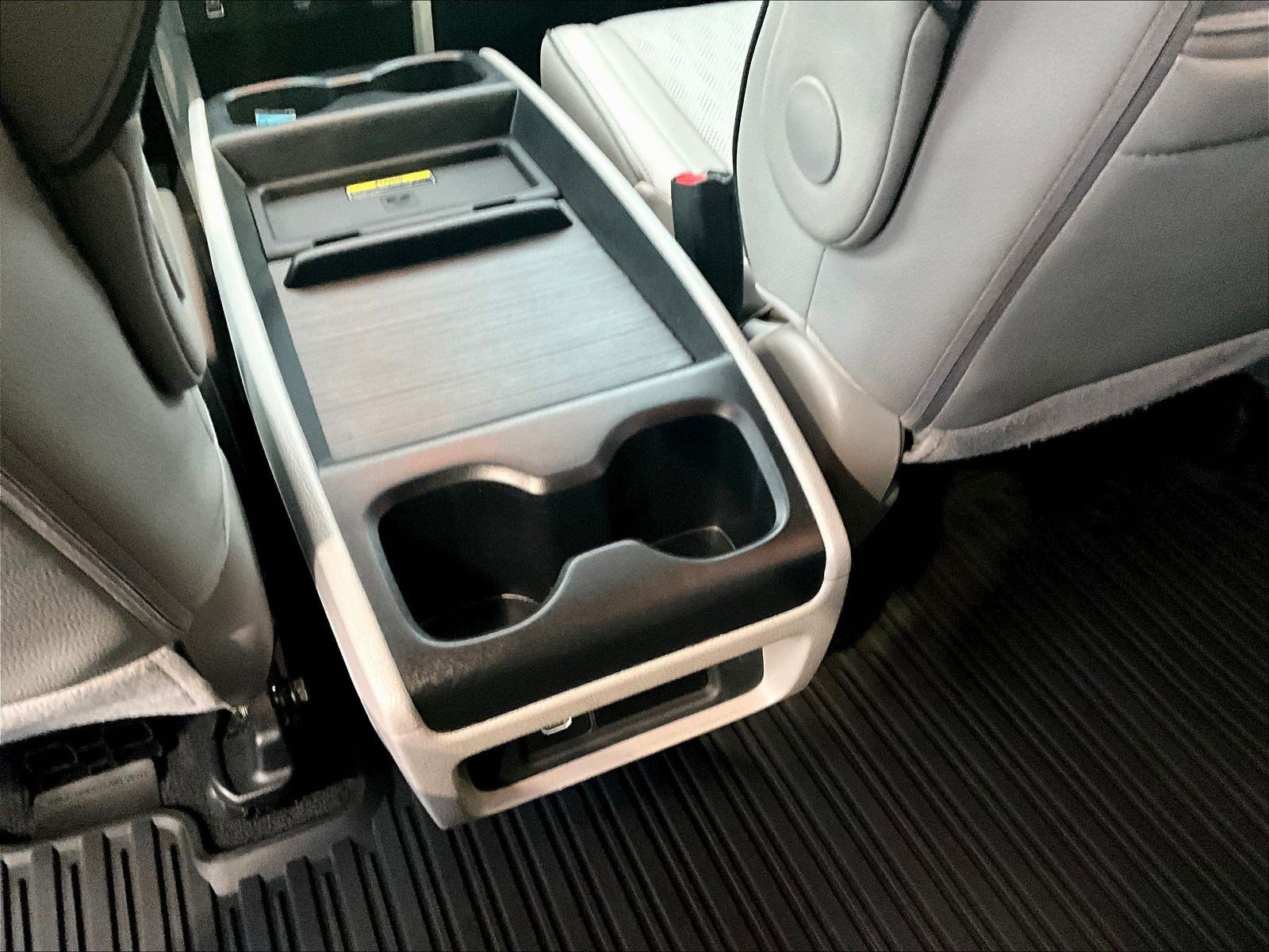 Used 2022 Honda Odyssey Elite image 10