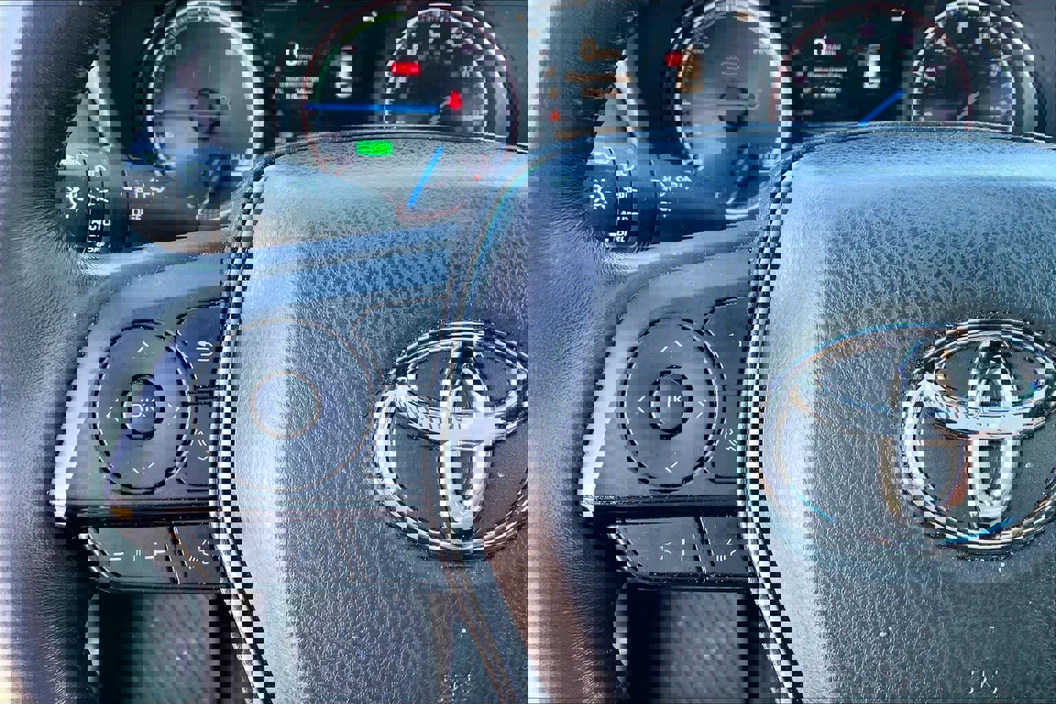 Used 2022 Toyota Venza Limited image 23