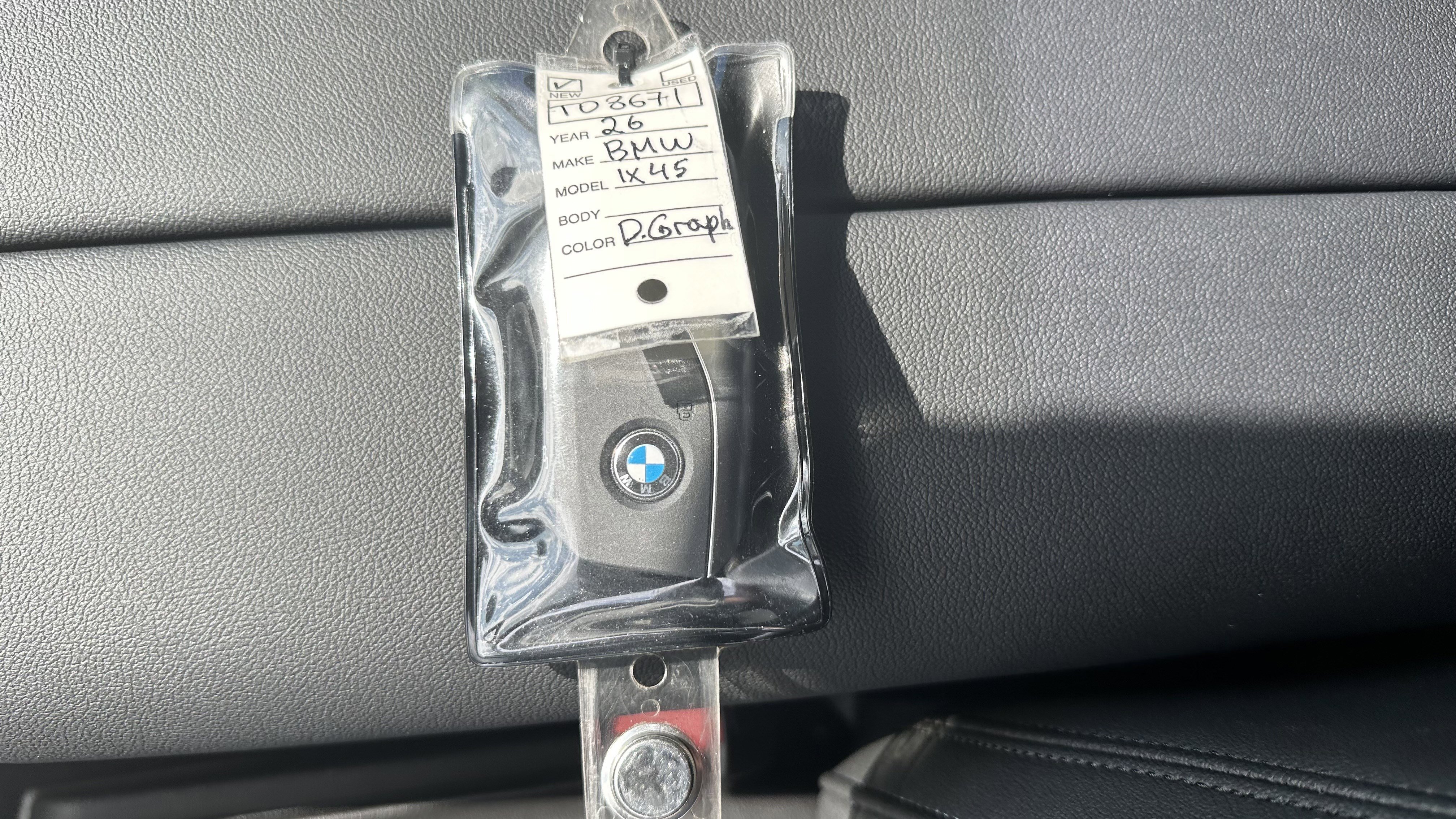 Used 2026 BMW iX xDrive45 w/ Executive Package image 23