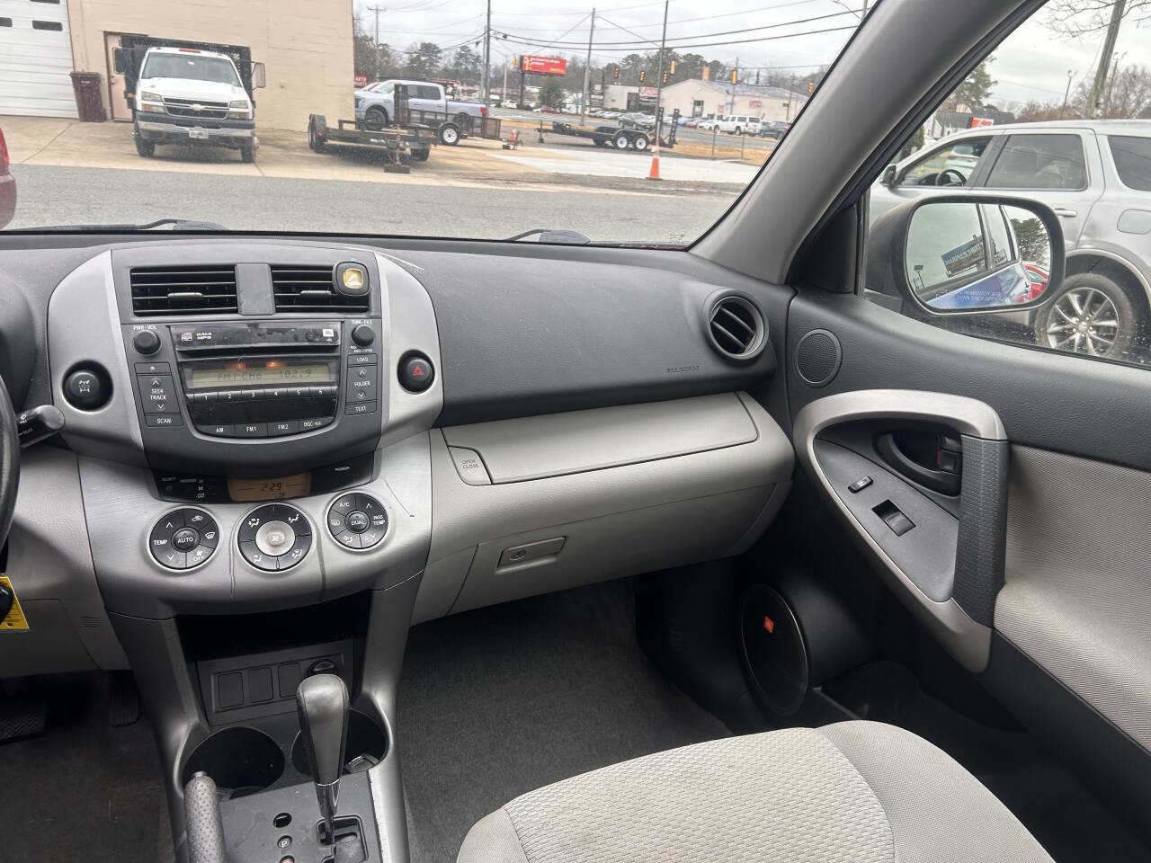 Used 2006 Toyota RAV4 Limited image 12