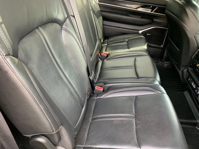Used 2023 Jeep Wagoneer 4WD image 13