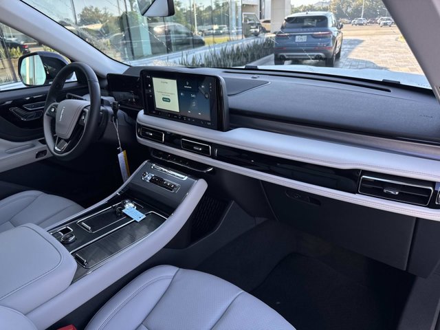 New 2026 Lincoln Aviator 2WD image 20