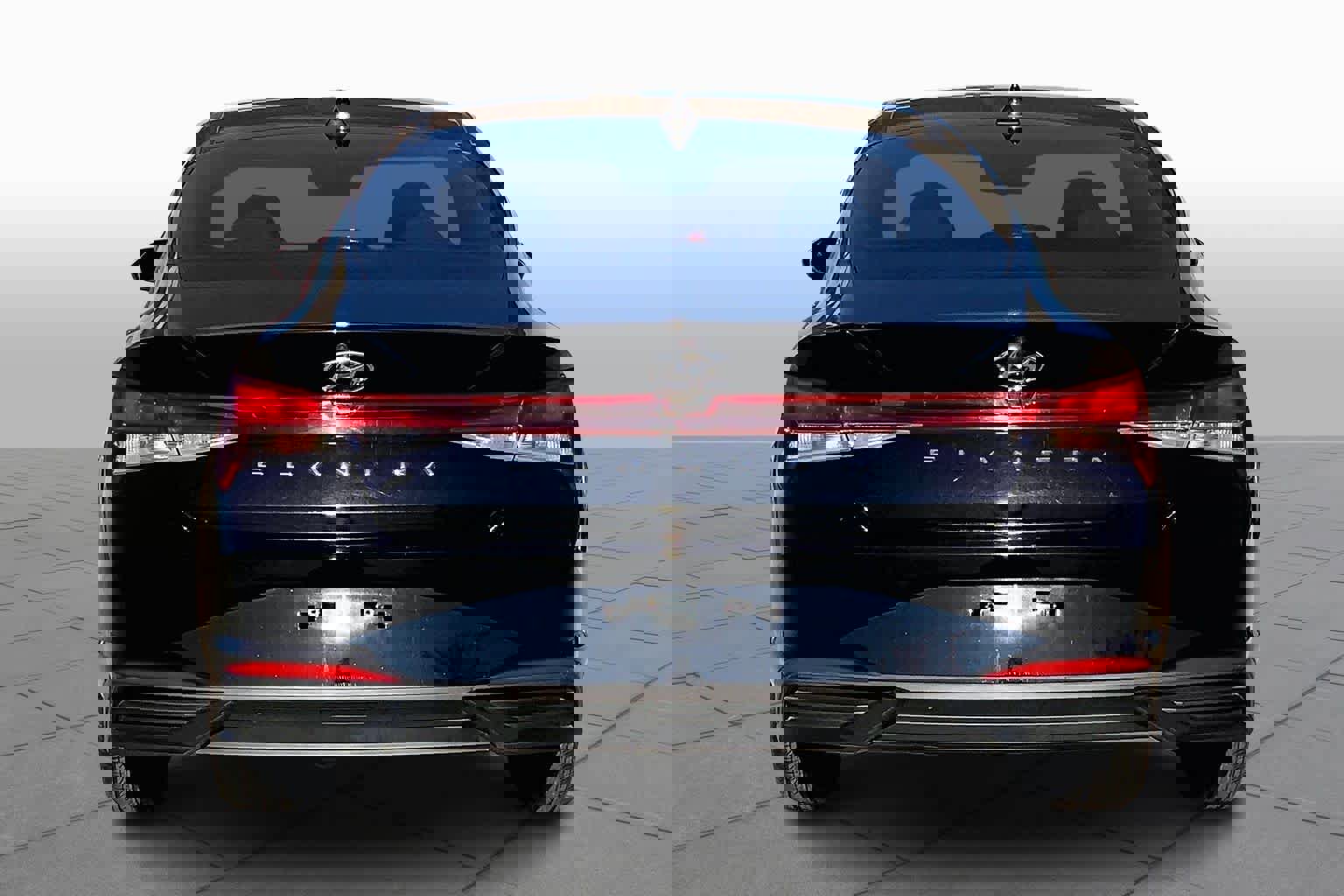 Used 2023 Hyundai Elantra SEL w/ Convenience Package image 4