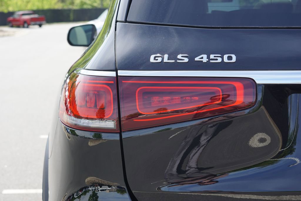 Used 2022 Mercedes-Benz GLS 450 4MATIC image 16