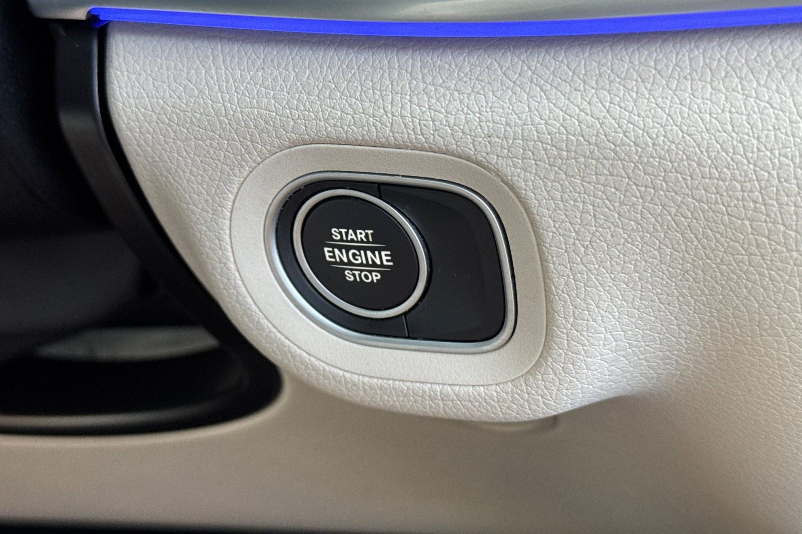 Certified 2024 Mercedes-Benz GLE 450e 4MATIC image 17