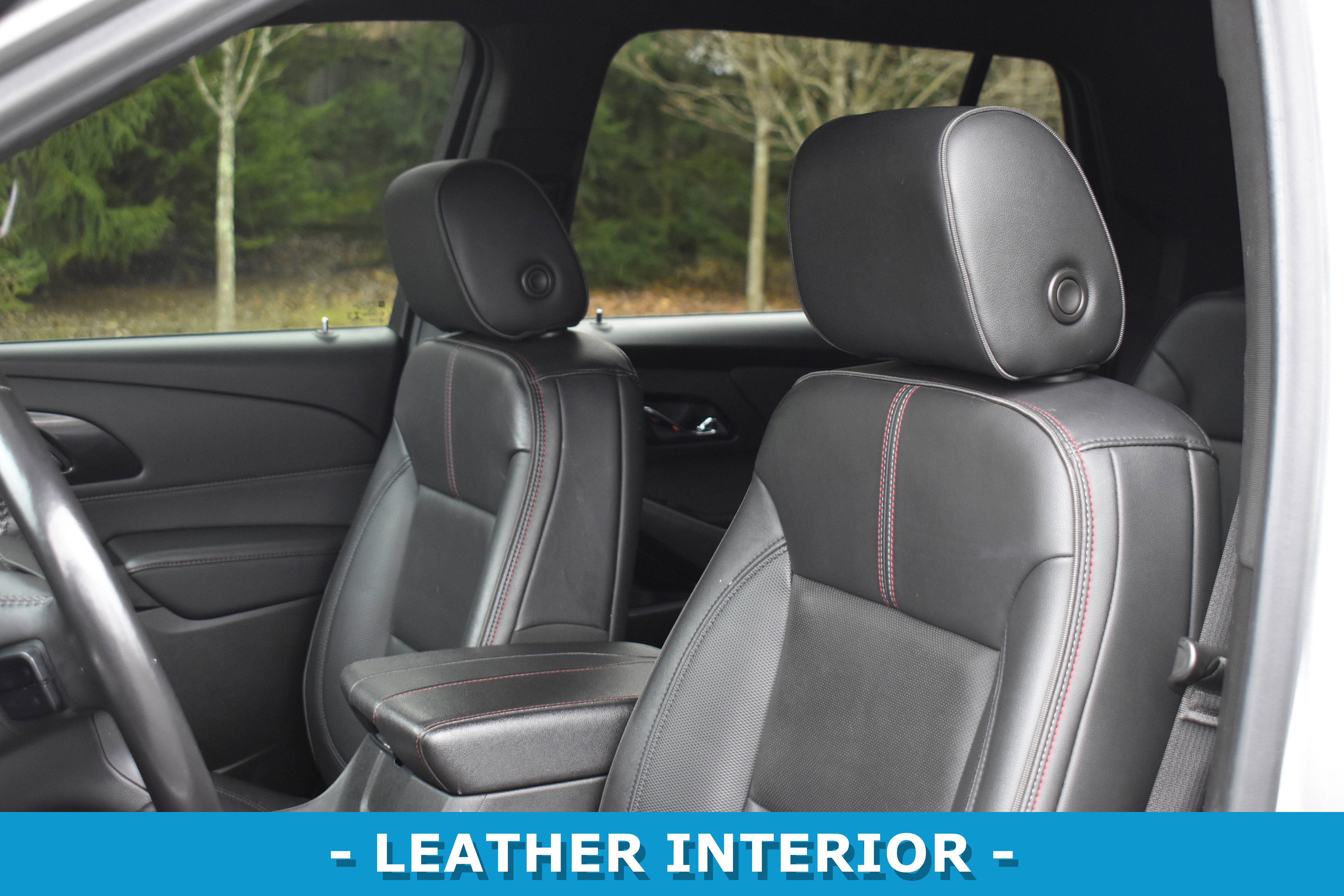 Used 2022 Chevrolet Traverse RS image 8