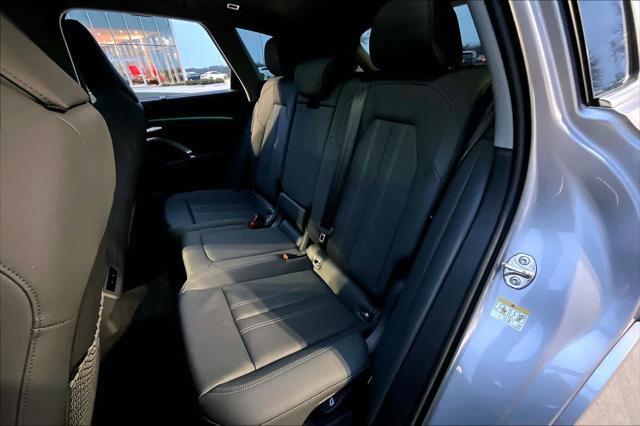 Used 2025 Audi Q5 Premium w/ Premium Plus AWD/4WD image 20