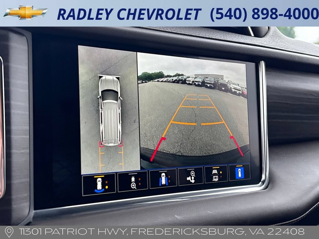 Used 2023 GMC Yukon Denali AWD/4WD image 9