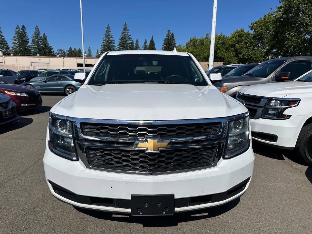 Used 2018 Chevrolet Tahoe 2WD image 2