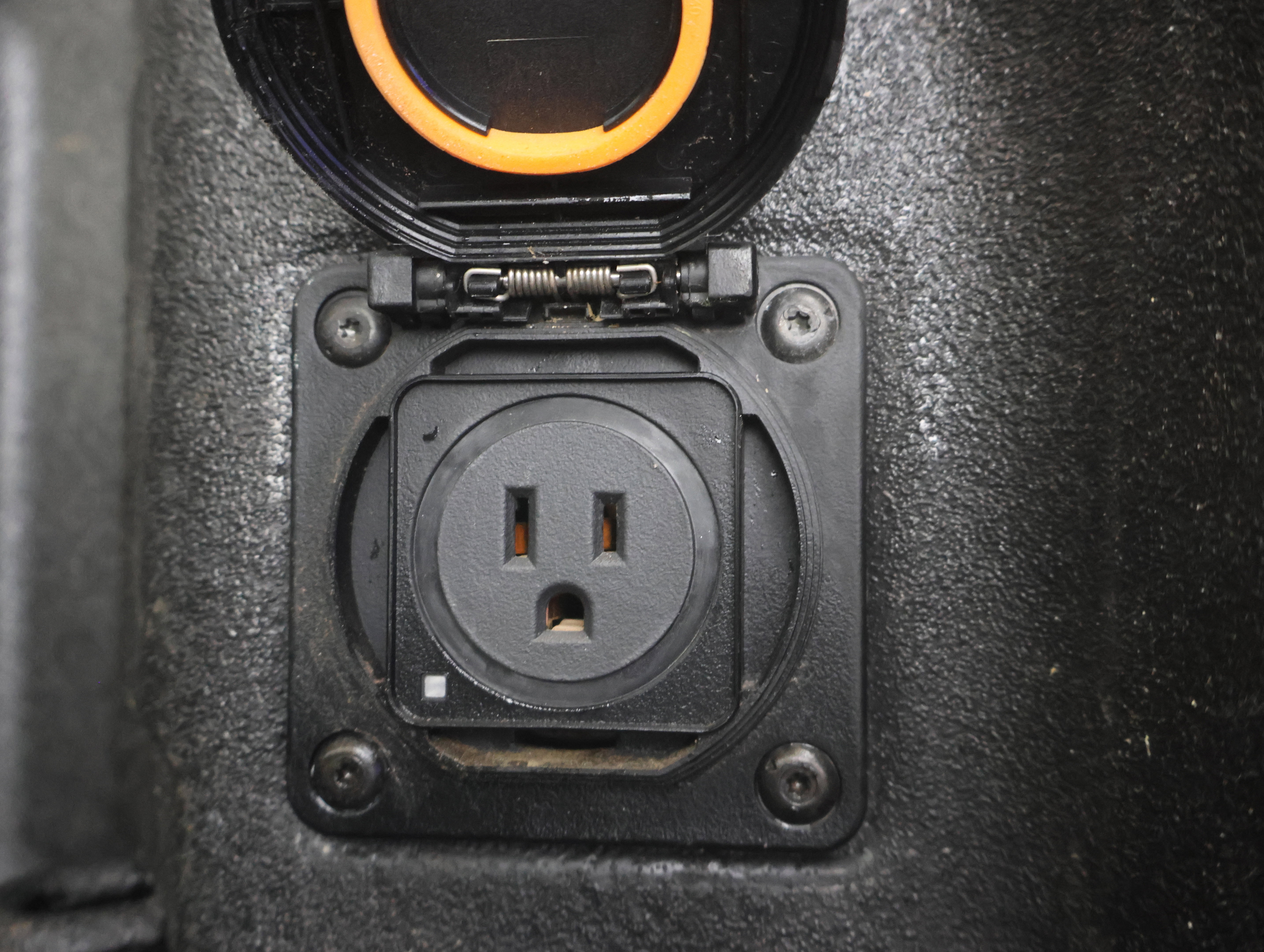 Used 2024 Chevrolet Silverado 2500 LT w/ Midnight Edition image 34