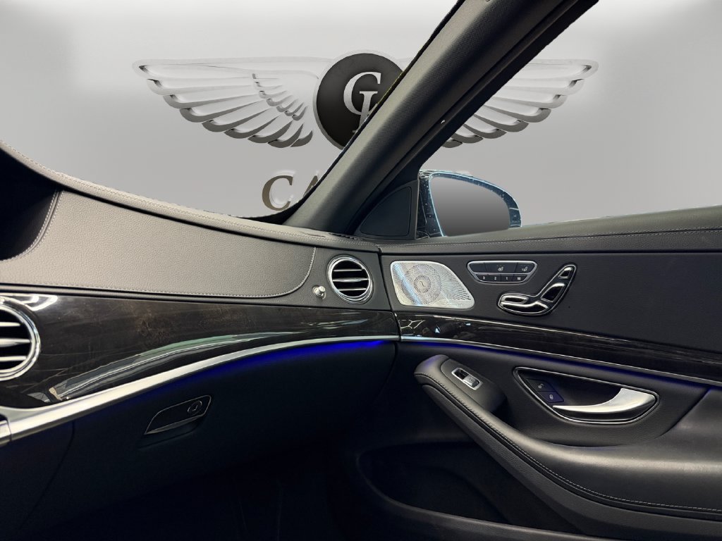 Used 2020 Mercedes-Benz S 560 Sedan image 25