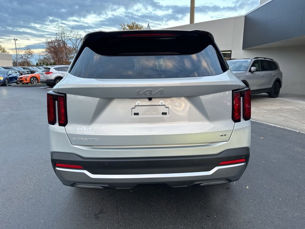New 2026 Kia Sorento S image 7