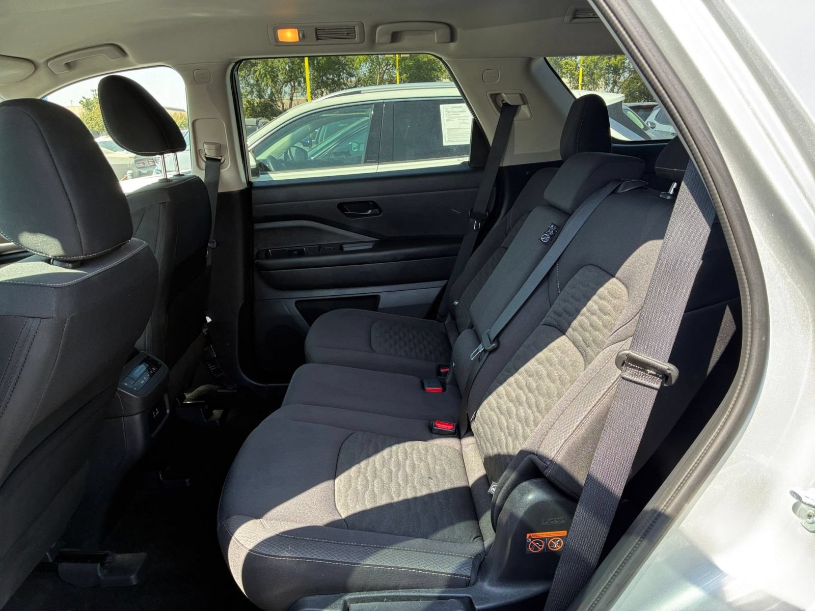 Used 2025 Nissan Pathfinder SV AWD/4WD image 27