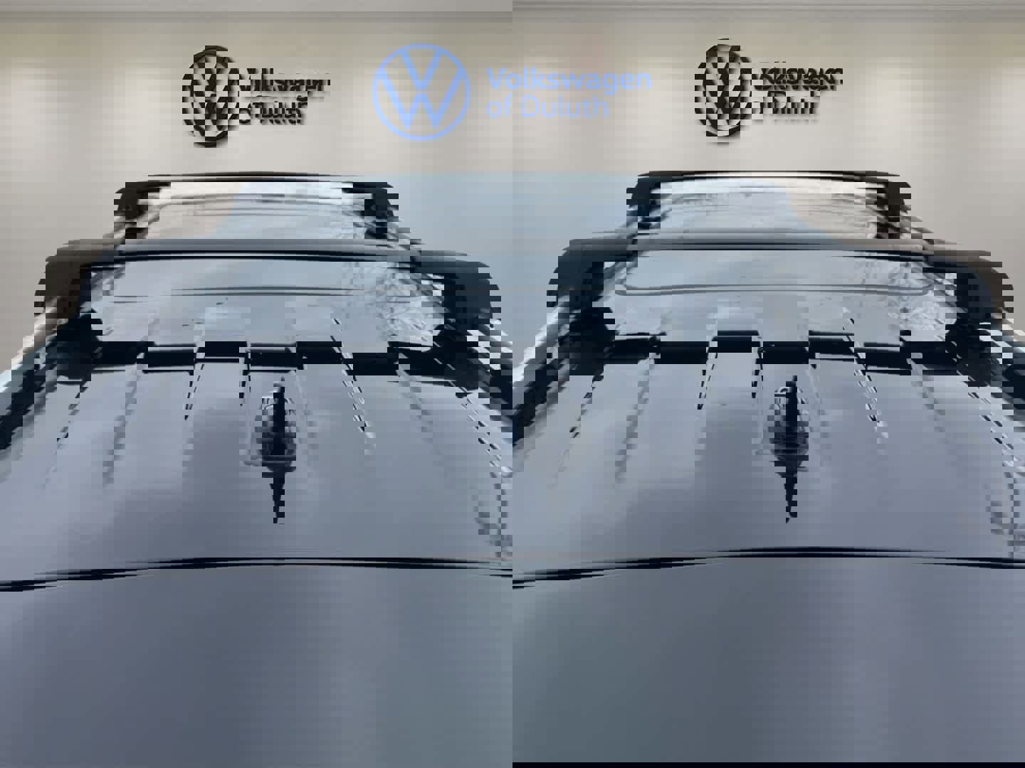 Certified 2024 Volkswagen Tiguan SE image 10