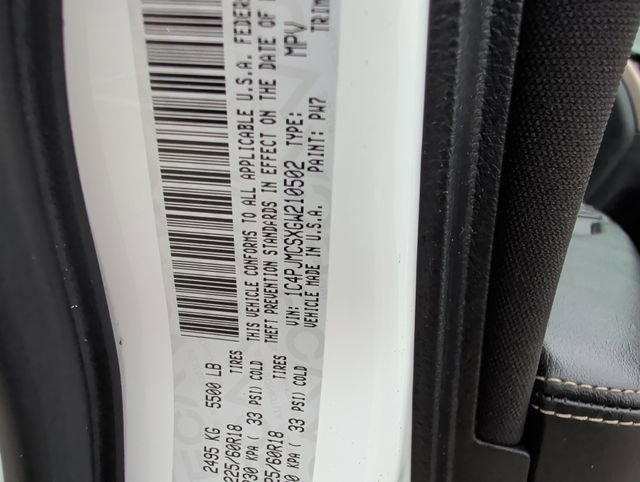 Used 2016 Jeep Cherokee Latitude w/ Cold Weather Group image 37