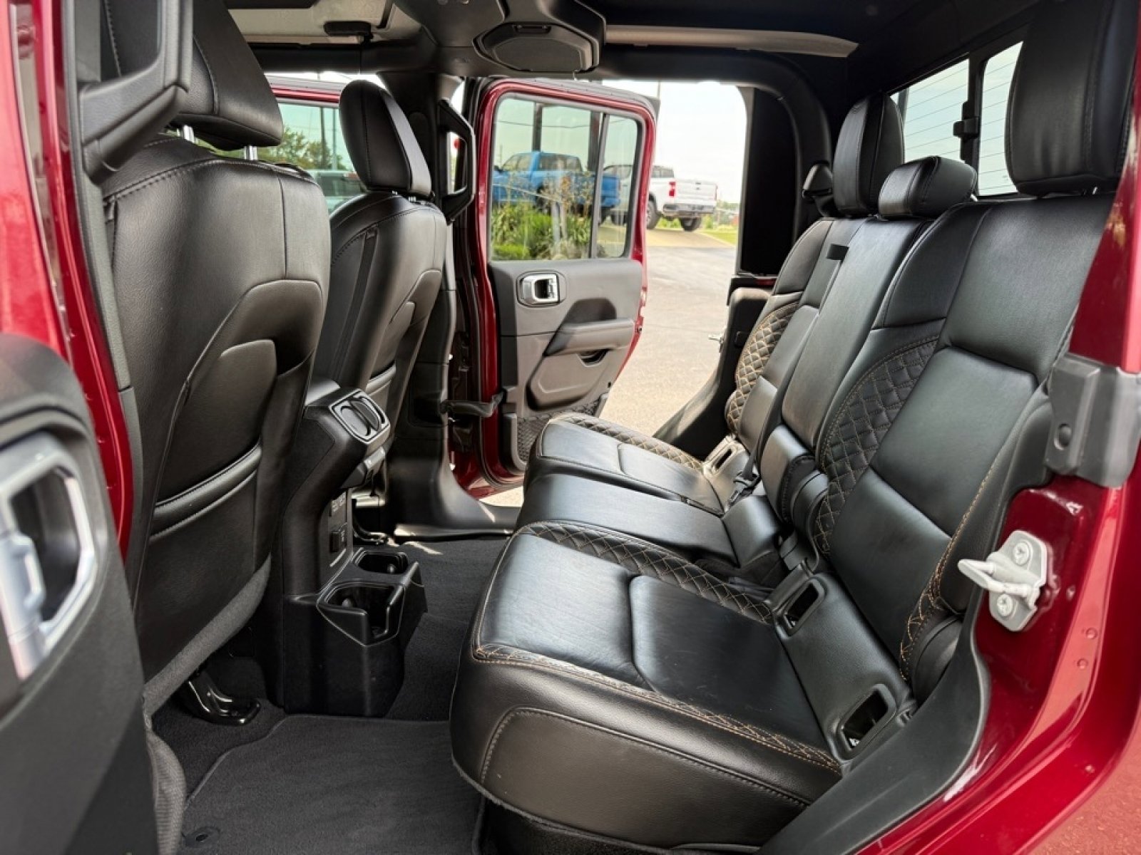 Used 2021 Jeep Gladiator Overland image 31