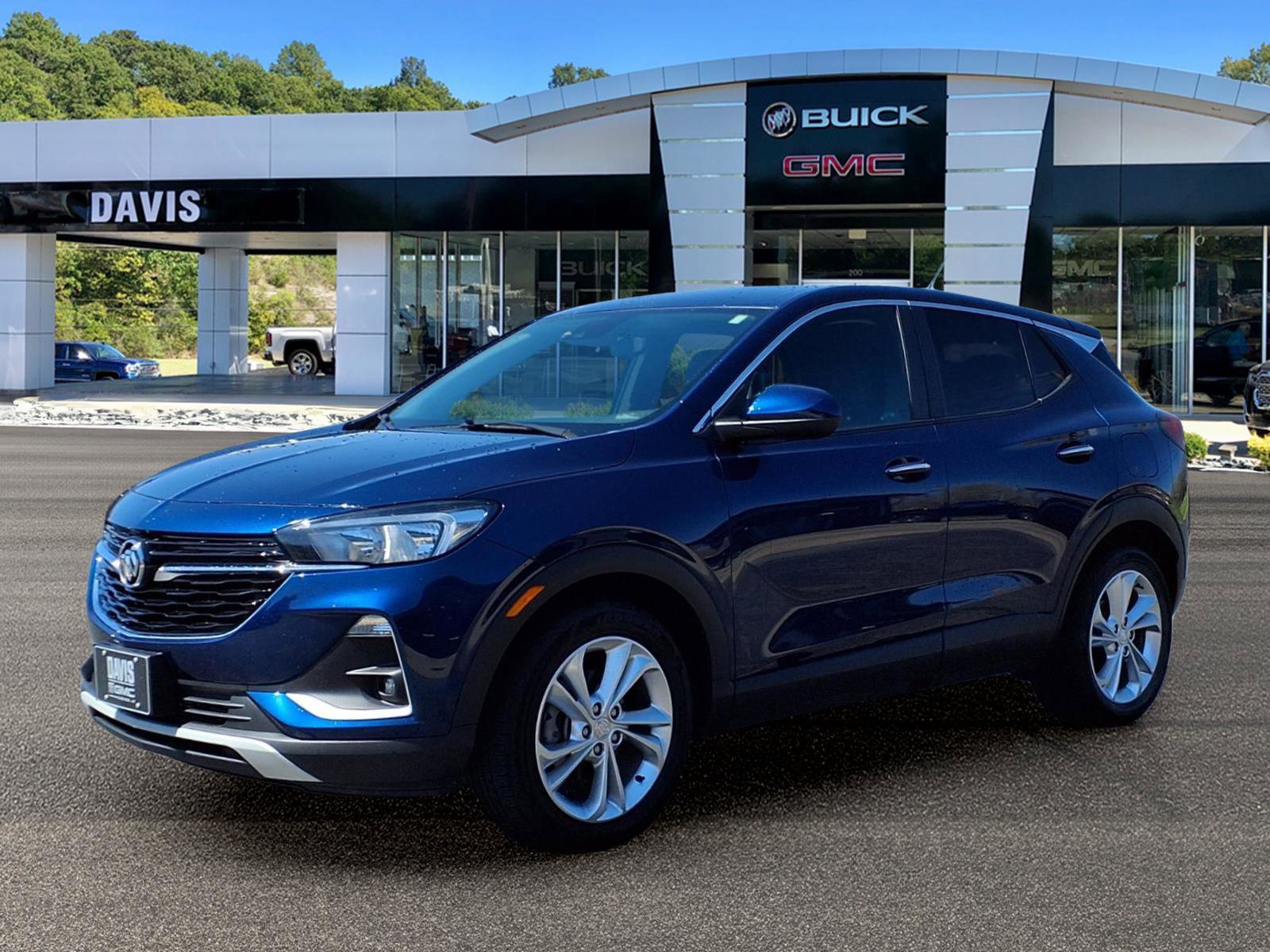 Used 2022 Buick Encore GX Preferred w/ Cold Weather Comfort Package image 2