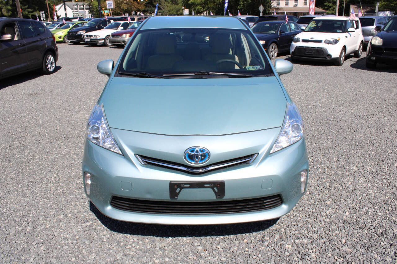 Used 2014 Toyota Prius V Three image 3