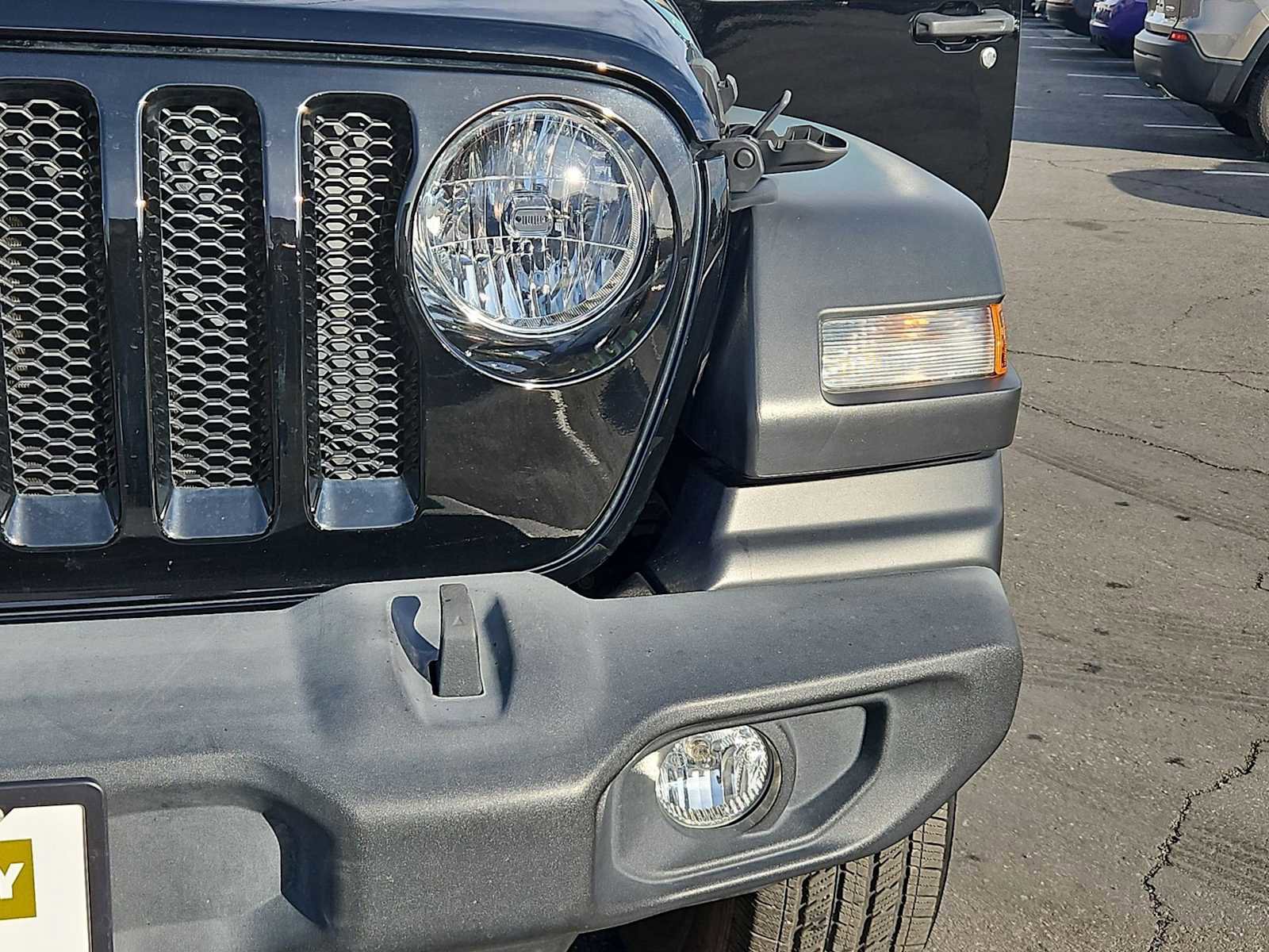 Used 2021 Jeep Wrangler Sport S image 11