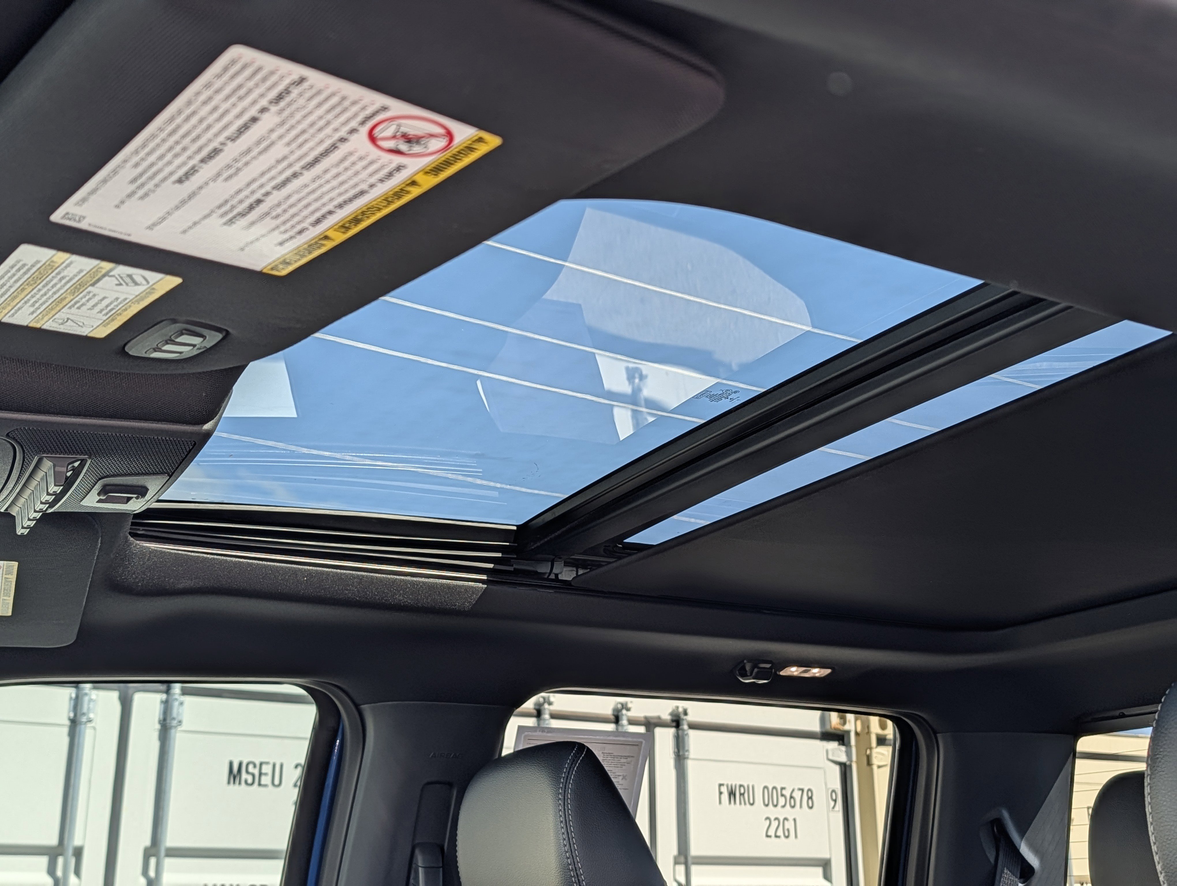 Used 2022 Ford F250 Lariat w/ Tremor Off-Road Package image 24