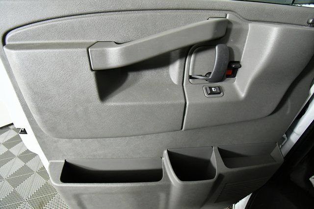New 2025 Chevrolet Express 3500 Extended RWD image 21