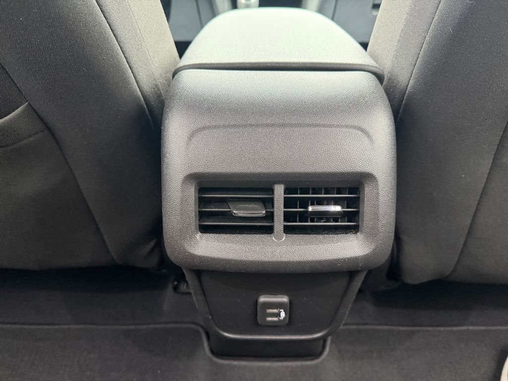 Used 2021 Chevrolet Equinox LT image 23