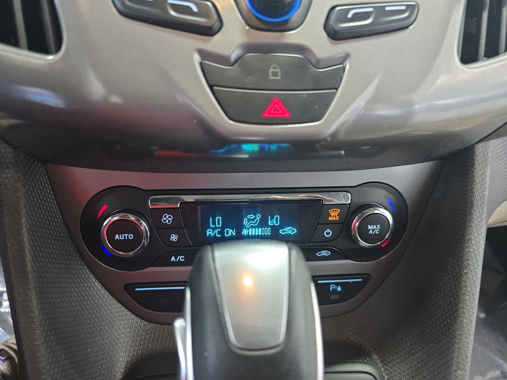 Used 2017 Ford Transit Connect XLT FWD image 22