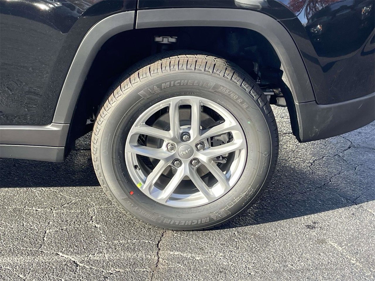 New 2025 Jeep Grand Cherokee Laredo X image 11