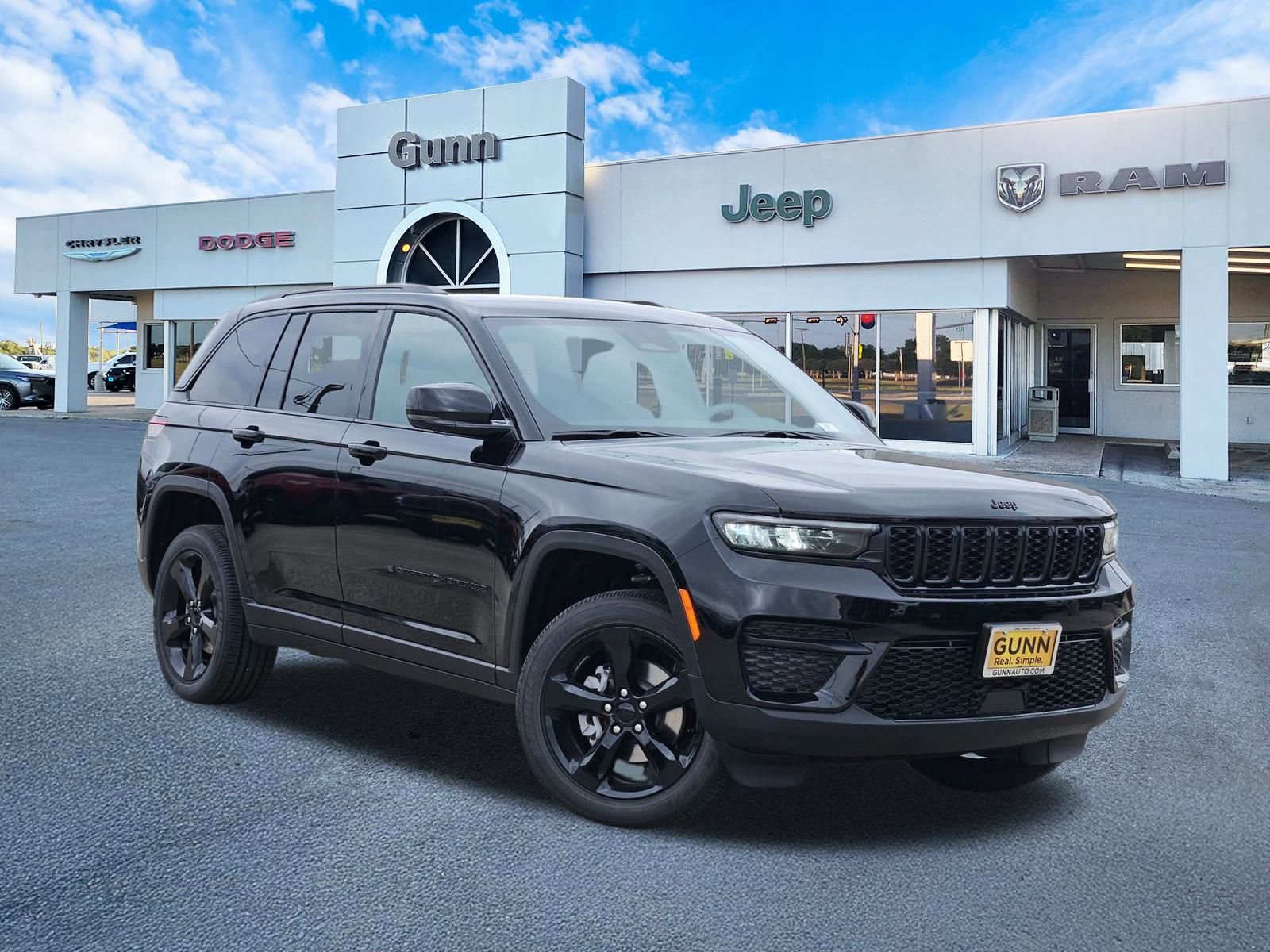 New 2025 Jeep Grand Cherokee Altitude