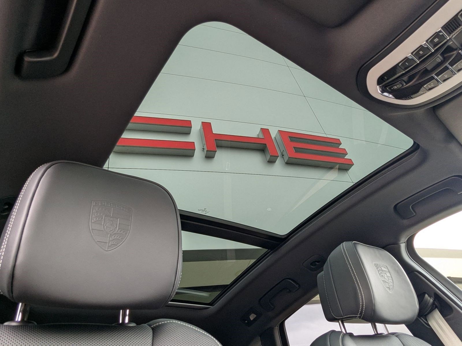 New 2026 Porsche Macan S AWD/4WD image 27