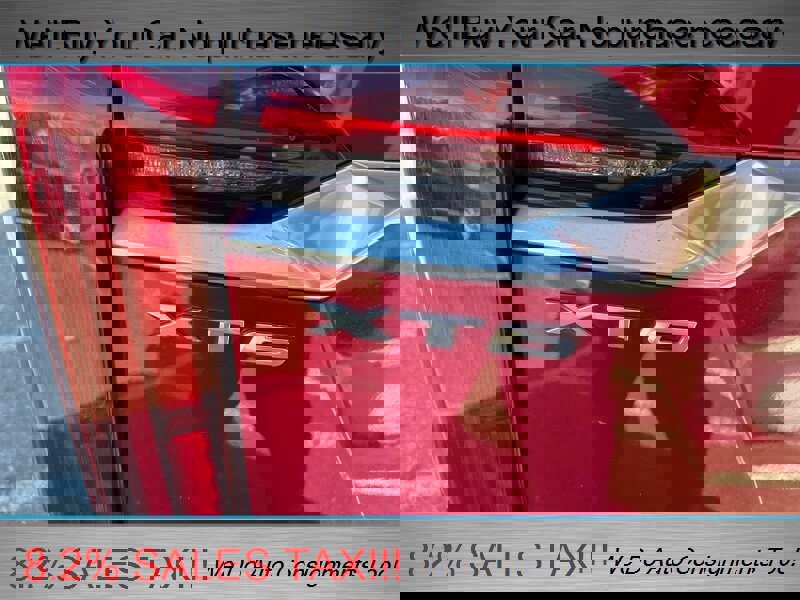 Used 2023 Cadillac XT6 Premium Luxury image 12