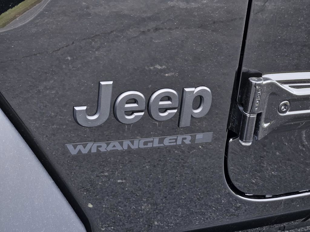 Used 2025 Jeep Wrangler Unlimited Sport AWD/4WD image 7