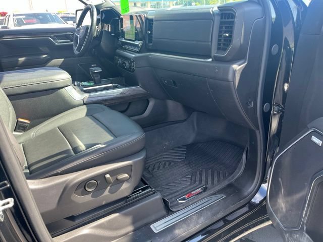 Used 2025 Chevrolet Silverado 1500 LTZ w/ LTZ Premium Package AWD/4WD image 11