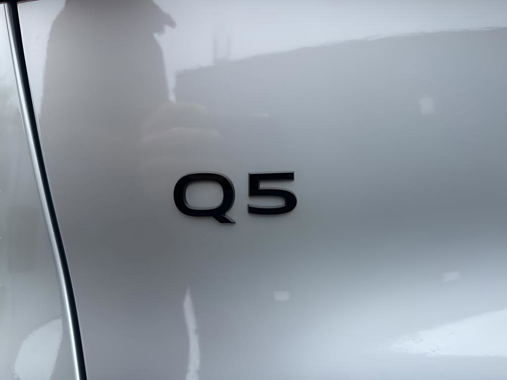 New 2025 Audi Q5 Premium image 8