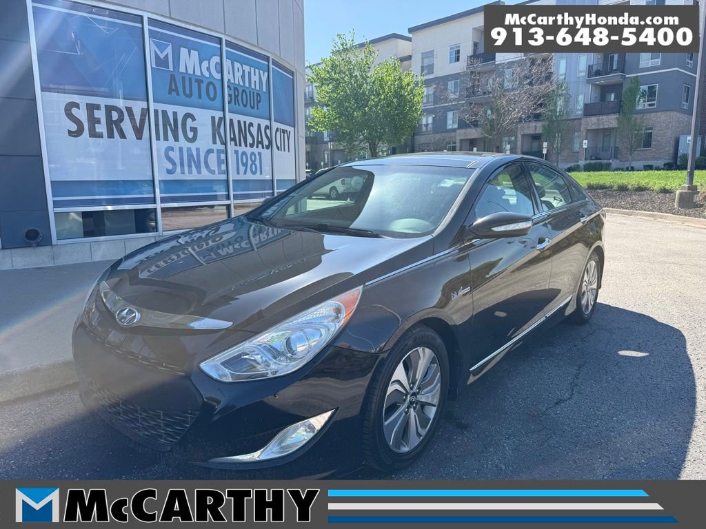 Used 2014 Hyundai Sonata Limited w/ Panoramic Sunroof Package 02