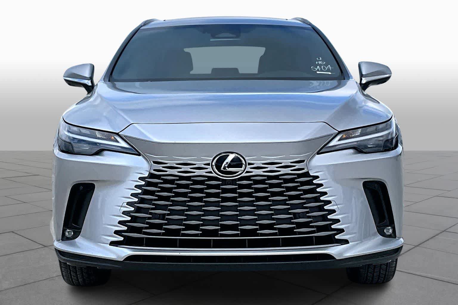 New 2026 Lexus RX 450h AWD image 2