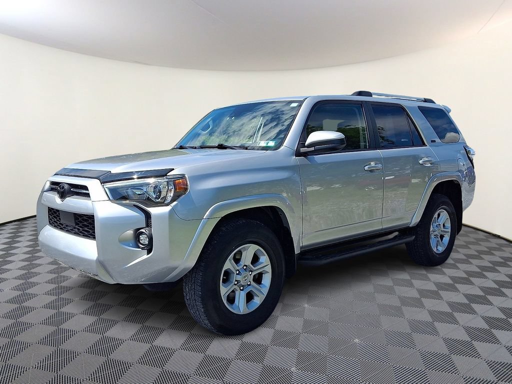 Used 2022 Toyota 4Runner SR5 AWD/4WD image 6