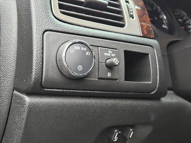 Used 2013 GMC Yukon XL Denali image 9