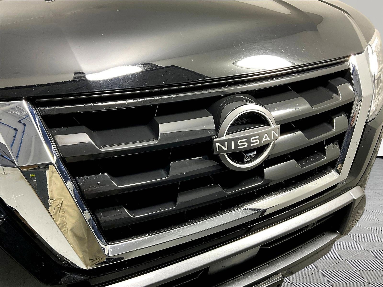 Certified 2024 Nissan Armada SL w/ Captain's Chairs Package AWD/4WD image 34