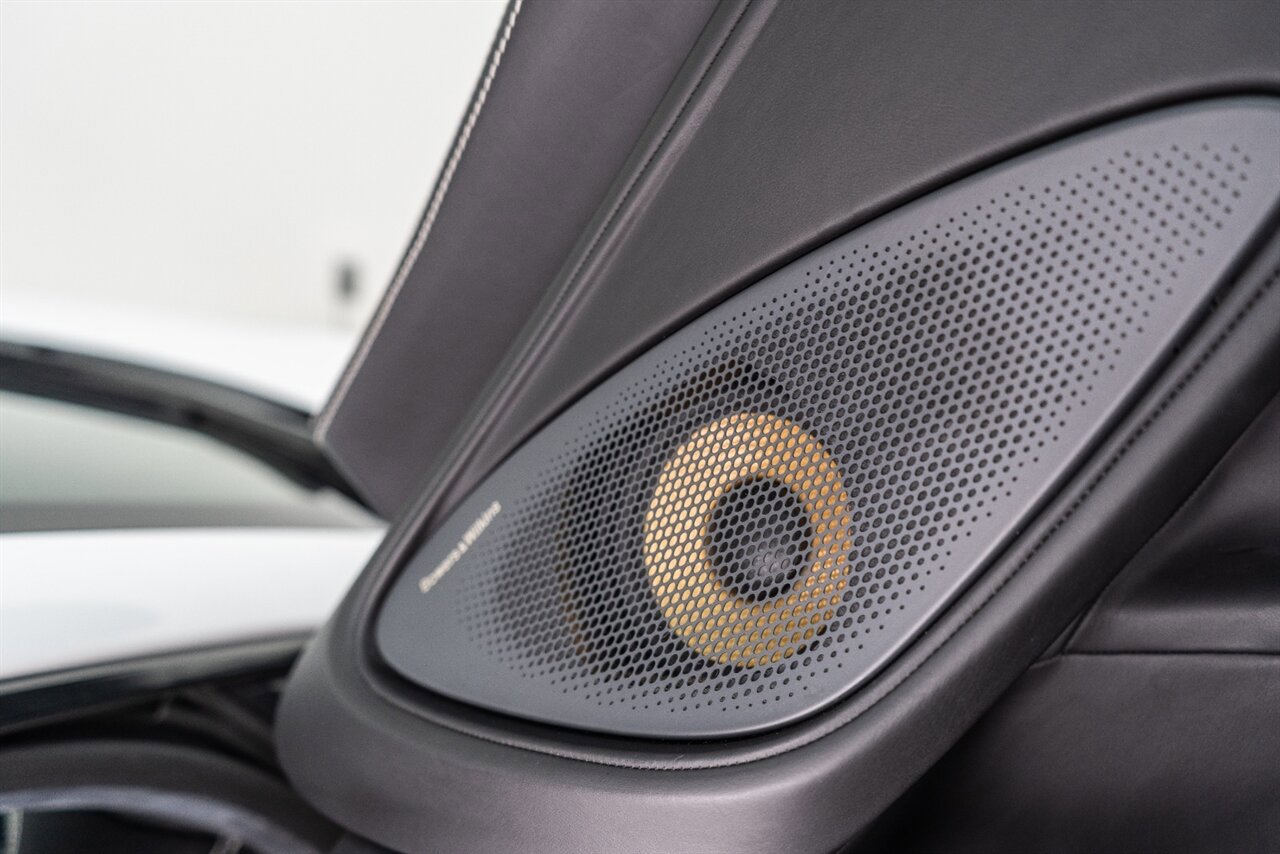 Used 2019 McLaren 570S Coupe RWD image 43