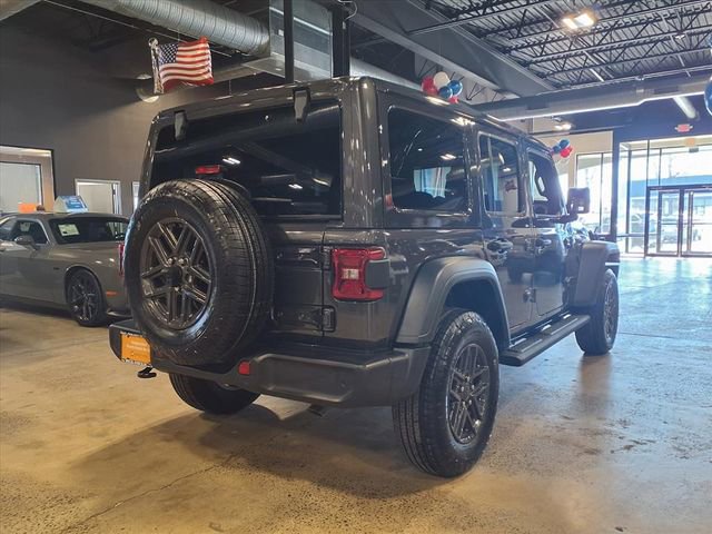 Used 2025 Jeep Wrangler Sport S image 7