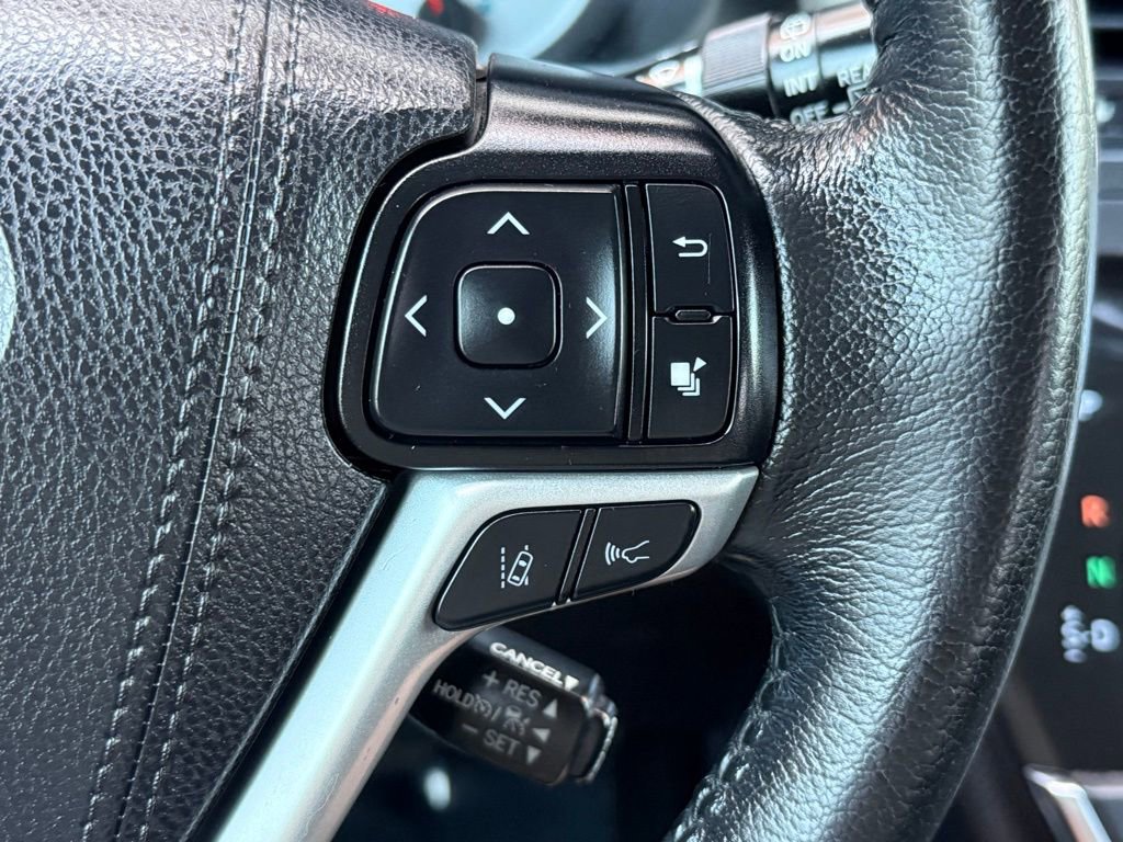 Used 2019 Toyota Sienna SE w/ SE Preferred Package FWD image 29